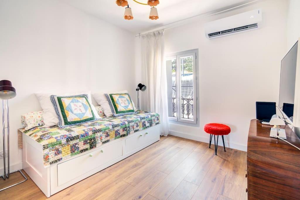 Appartement Place Des Halles Сет Экстерьер фото